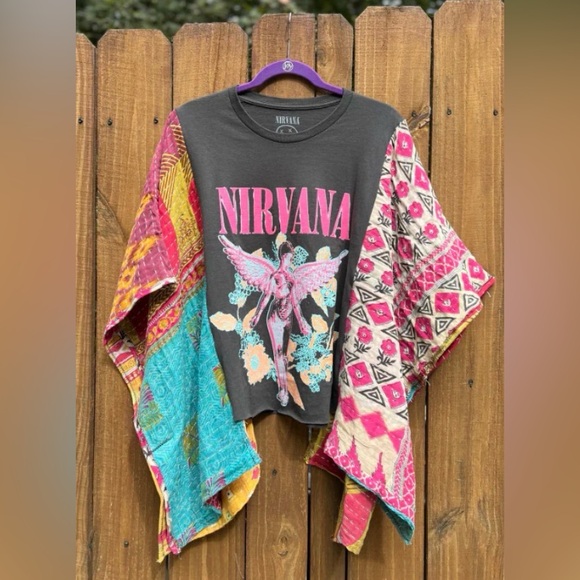 NIRVANA Tops - NIRVANA graphic shirt